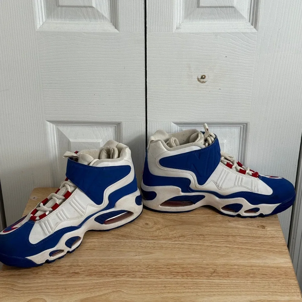 Nike channel 90s